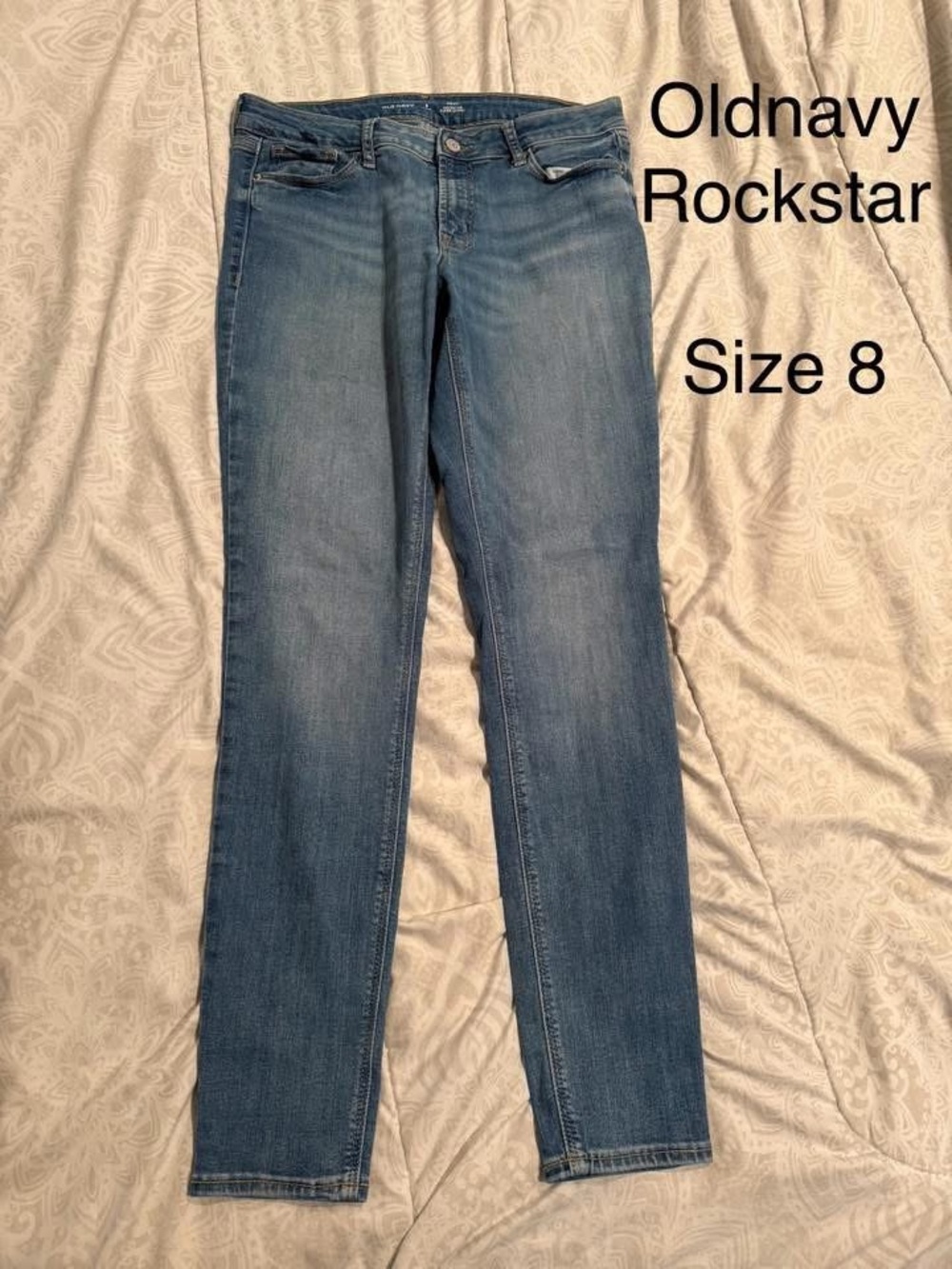 Old Navy Skinny Jeans in Medium Blue Wash